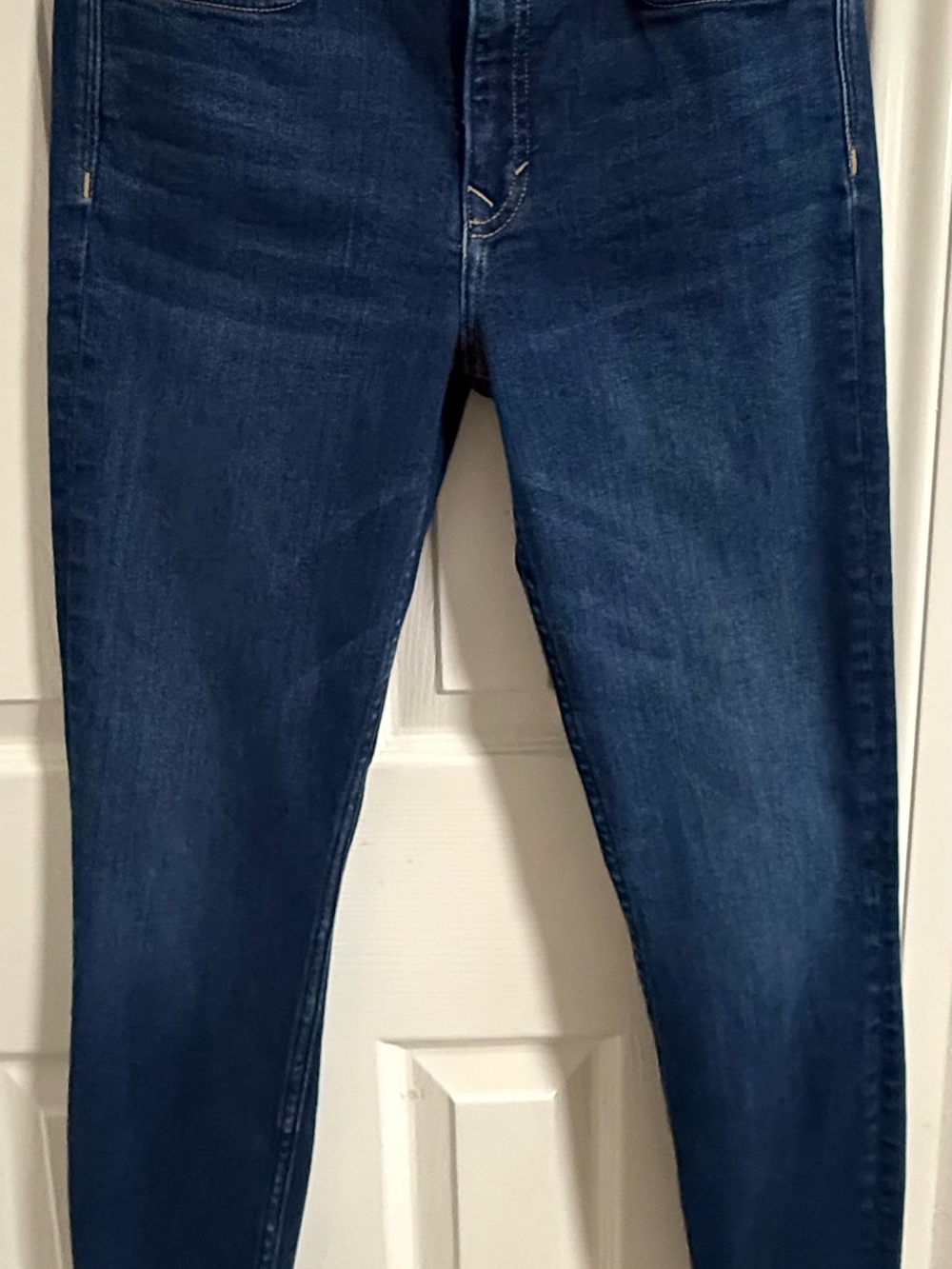 Vineyard Vines Women's Skinny Jeans in Dark Blue Denim